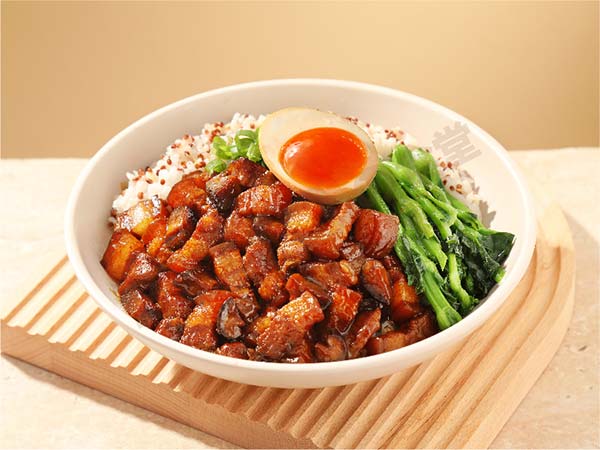 金牌台式卤肉拌饭